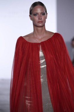  Irina Vitjaz koleksiyonu 