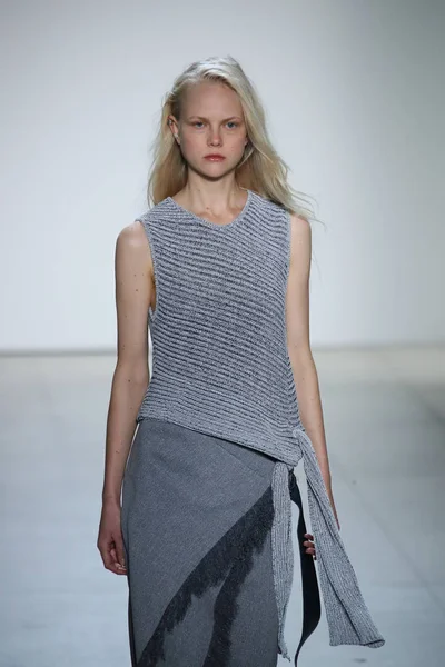 Dion Lee fashion show — Stock Photo, Image