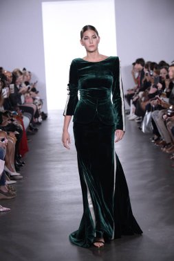  Irina Vitjaz koleksiyonu 