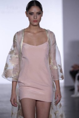  Irina Vitjaz koleksiyonu 