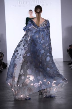  Irina Vitjaz koleksiyonu 