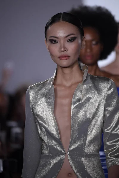 Irina Vitjaz koleksiyonu