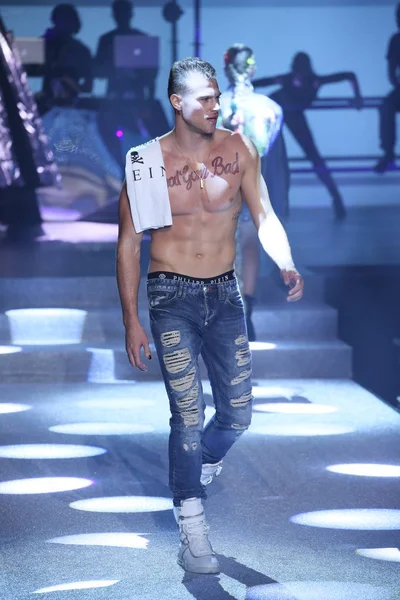 Philipp Plein sfilata di moda — Foto Stock