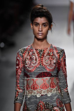 Francesca Liberatore defile 