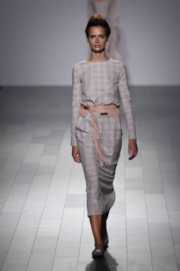 Francesca Liberatore defile 