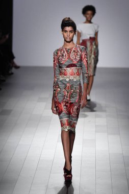 Francesca Liberatore defile 