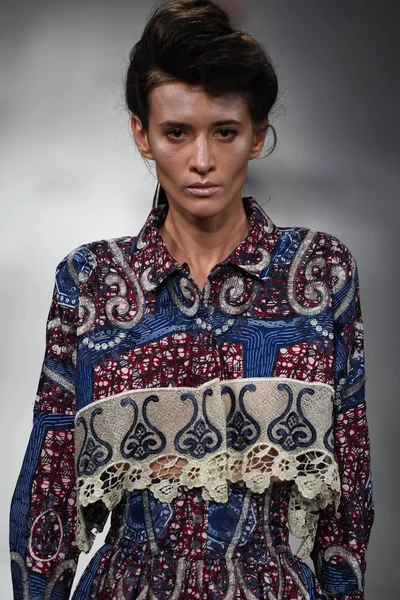 Francesca Liberatore defile 