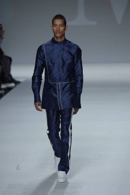 Malan Breton Ss18 defile