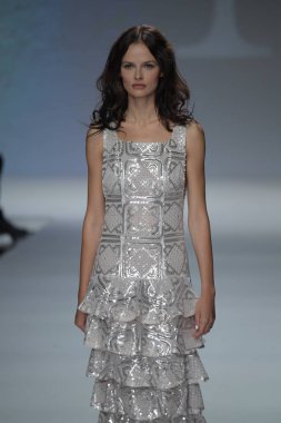 Malan Breton Ss18 defile