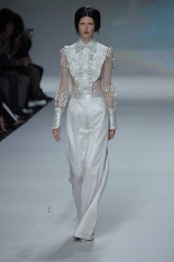 Malan Breton Ss18 defile