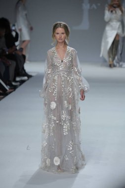 Malan Breton Ss18 defile