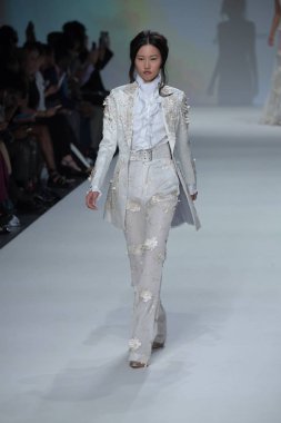 Malan Breton Ss18 defile