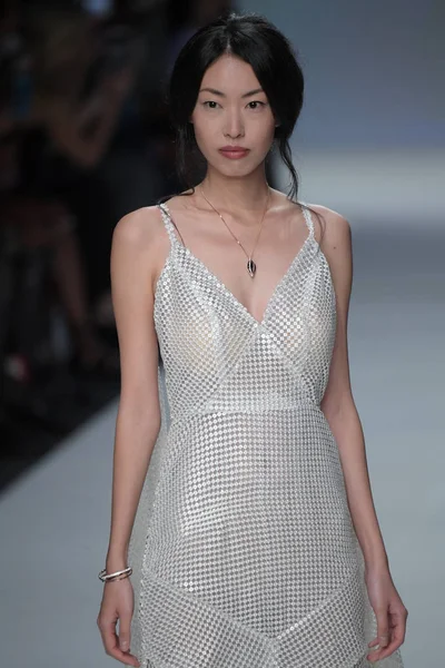 Malan Breton Ss18 defile