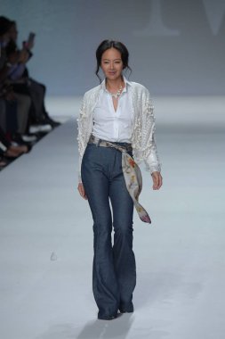 Malan Breton Ss18 defile