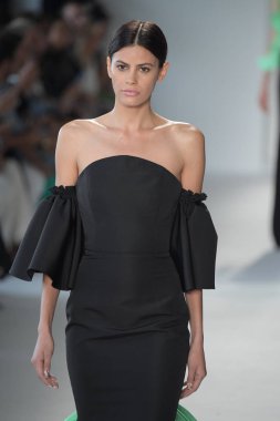 Christian Siriano defile