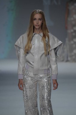 Malan Breton Ss18 defile