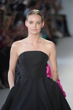 Christian Siriano defile 