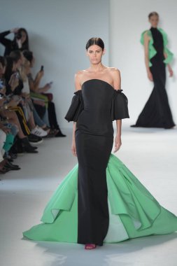 Christian Siriano defile 