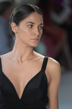  Christian Siriano defile