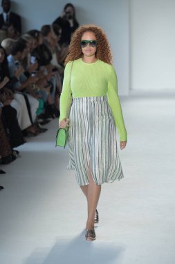  Christian Siriano defile