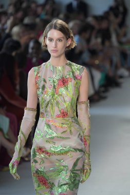  Christian Siriano defile