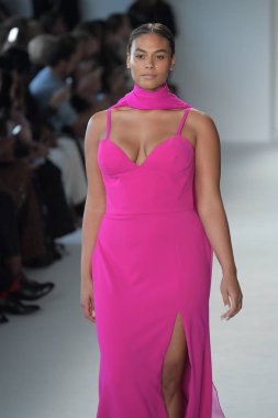  Christian Siriano defile