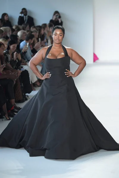 Christian Siriano modevisning — Stockfoto