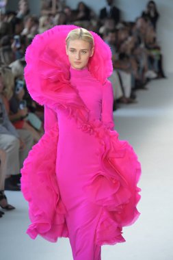  Christian Siriano defile