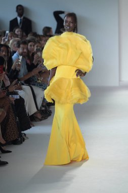  Christian Siriano defile