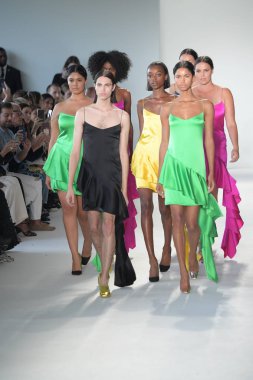 Christian Siriano defile 