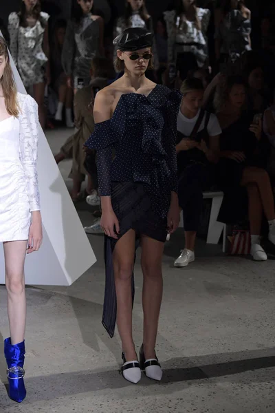 Kendi portresi ilkbahar yaz 2018 