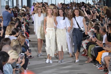 Tibi bahar 2018 defile 