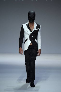 Peyman Umay moda gösterisi