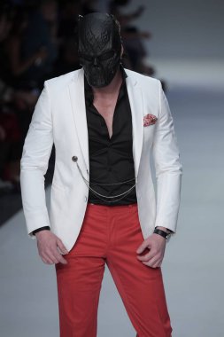 Peyman Umay moda gösterisi