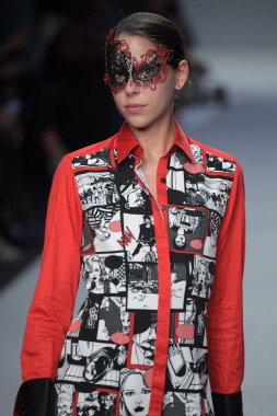 Peyman Umay moda gösterisi