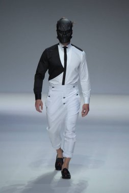 Peyman Umay moda gösterisi