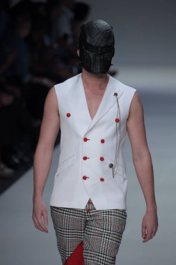 Peyman Umay moda gösterisi