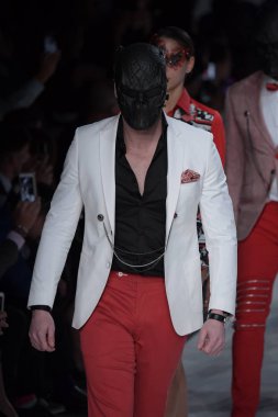  Peyman Umay moda gösterisi