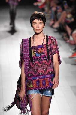  Anna Sui defile 