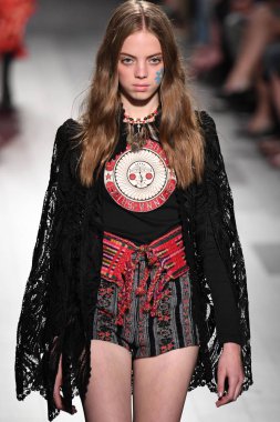 Anna Sui defile 