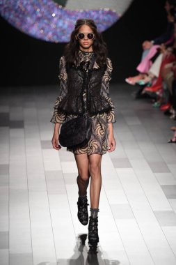 Anna Sui defile 