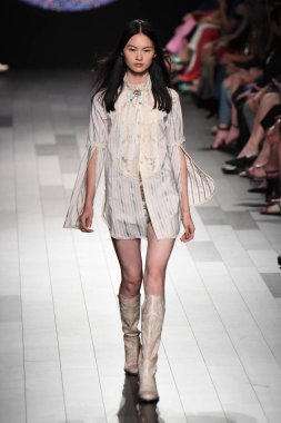 Anna Sui defile 