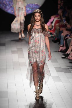 Anna Sui defile 