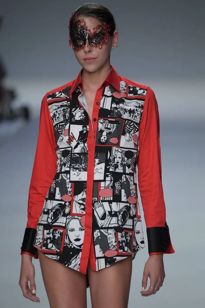 Peyman Umay moda gösterisi