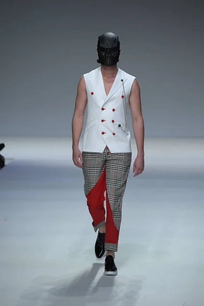 Pokaz mody Peyman Umay — Zdjęcie stockowe