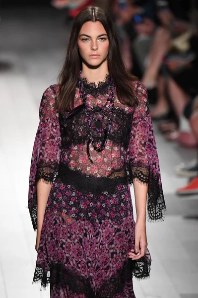 Anna Sui fashion show — Stock Photo, Image