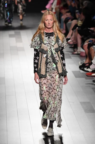 Anna Sui defile 
