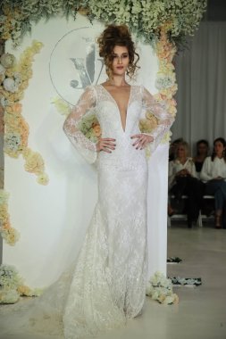 Julie Vino Havana 2018 gelinlik koleksiyonu