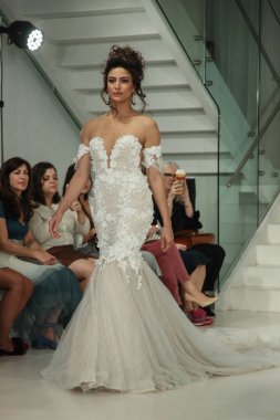 Julie Vino Havana 2018 gelinlik koleksiyonu