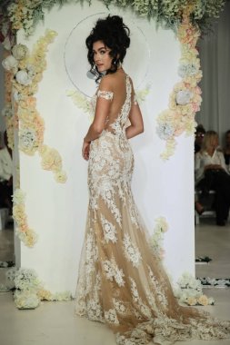  Julie Vino Havana 2018 gelinlik koleksiyonu